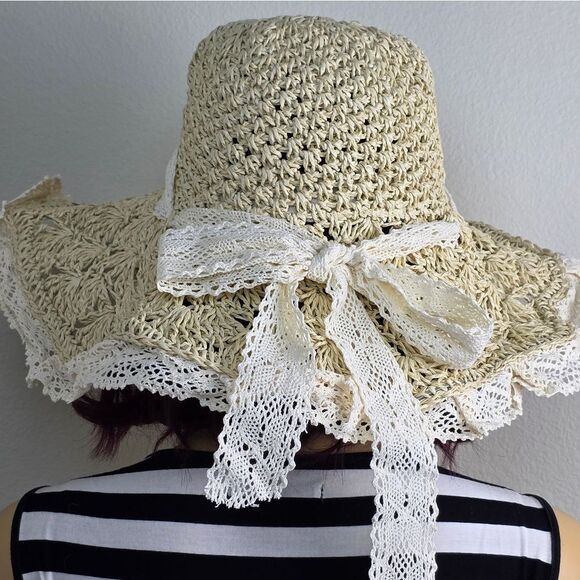 🔸️⏭️NWT Cream Wide Brim Ruffled Lace Straw Hat - Picture 7 of 13